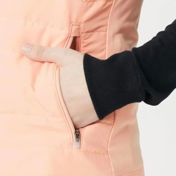 Nike Running Women’s Puffer Vest - M - Peach Pink - New with Tags - Picture 5 of 9